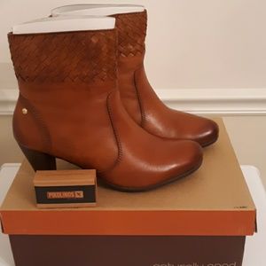 Pikolinos Ankle Boots